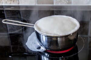 индукционен котлон